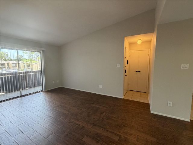 3300 Pebblebrook Drive 108, Seabrook, TX 77586
