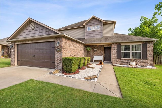 201 Windsor Avenue, Lowell, AR 72745