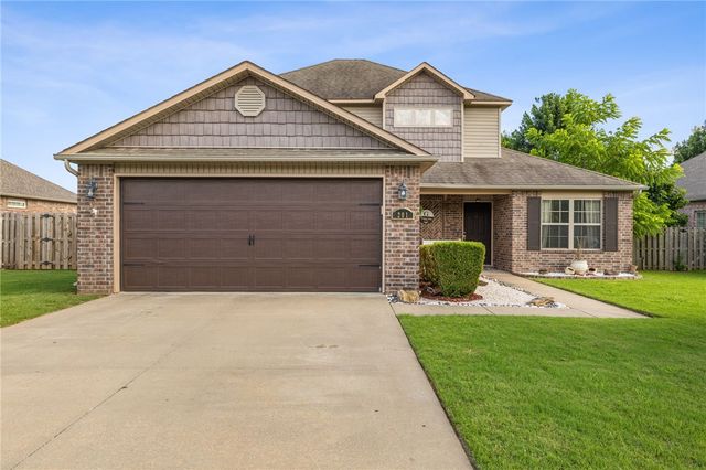 201 Windsor Avenue, Lowell, AR 72745