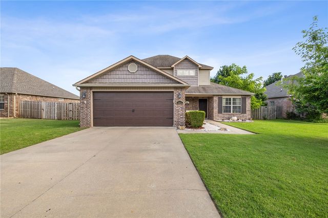 201 Windsor Avenue, Lowell, AR 72745