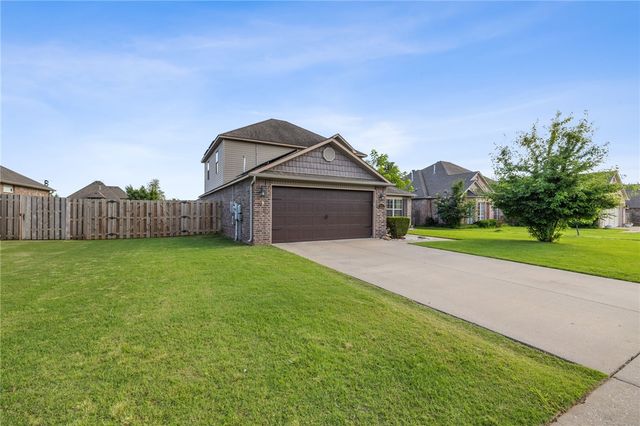 201 Windsor Avenue, Lowell, AR 72745