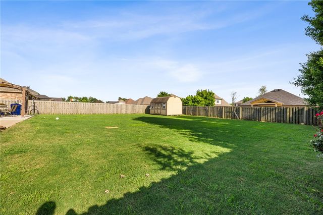 201 Windsor Avenue, Lowell, AR 72745