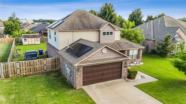 201 Windsor Avenue, Lowell, AR 72745
