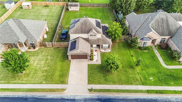 201 Windsor Avenue, Lowell, AR 72745