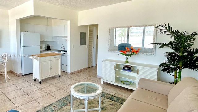 3177 S Ocean Dr 321, Hallandale Beach, FL 33009