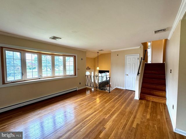 119 FORSYTHIA DR, Newark, DE 19711