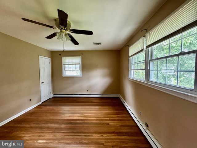 119 FORSYTHIA DR, Newark, DE 19711