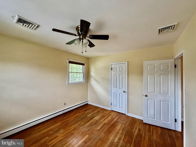 119 FORSYTHIA DR, Newark, DE 19711