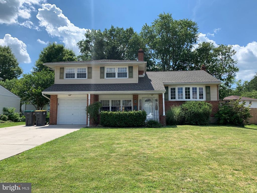 119 FORSYTHIA DR, Newark, DE 19711
