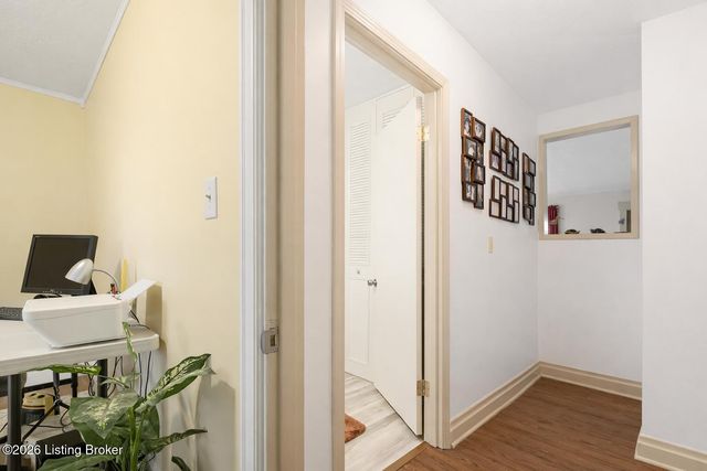 4916 Valley Station Rd, Louisville, KY 40272