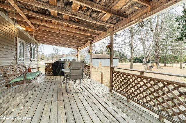 4916 Valley Station Rd, Louisville, KY 40272