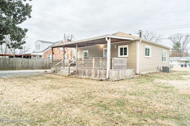 4916 Valley Station Rd, Louisville, KY 40272