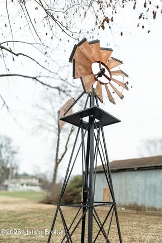 4916 Valley Station Rd, Louisville, KY 40272