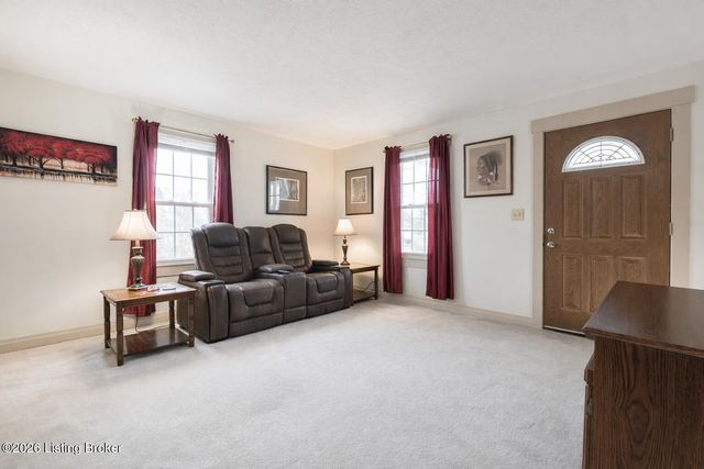 4916 Valley Station Rd, Louisville, KY 40272