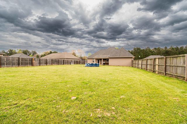 253 Whitetail Ln, Monticello, AR 71655