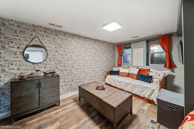 4818 S Evans Avenue, Chicago, IL 60615