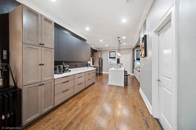 4818 S Evans Avenue, Chicago, IL 60615