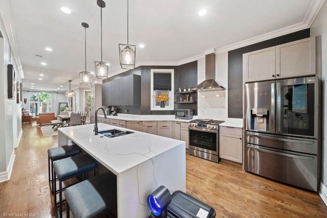 4818 S Evans Avenue, Chicago, IL 60615
