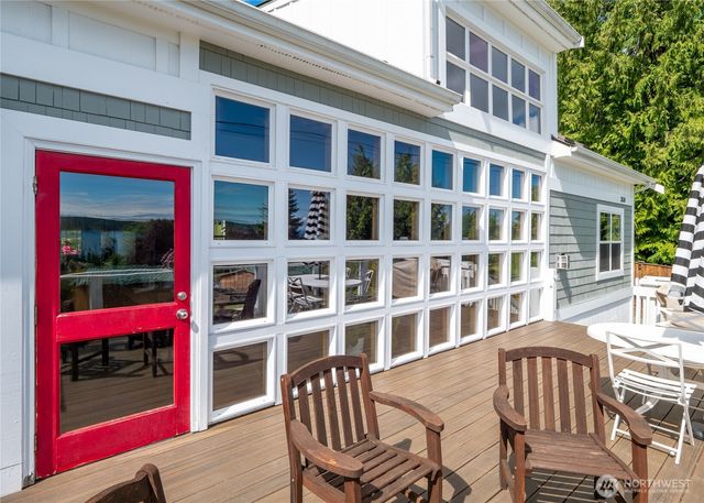 3530 W Sequim Bay Road, Sequim, WA 98382