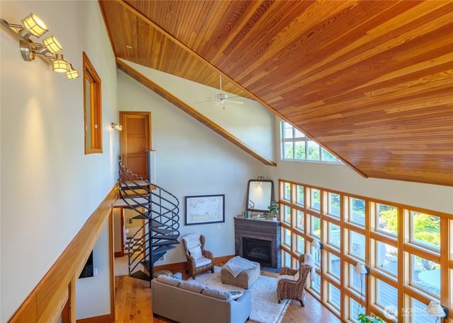 3530 W Sequim Bay Road, Sequim, WA 98382