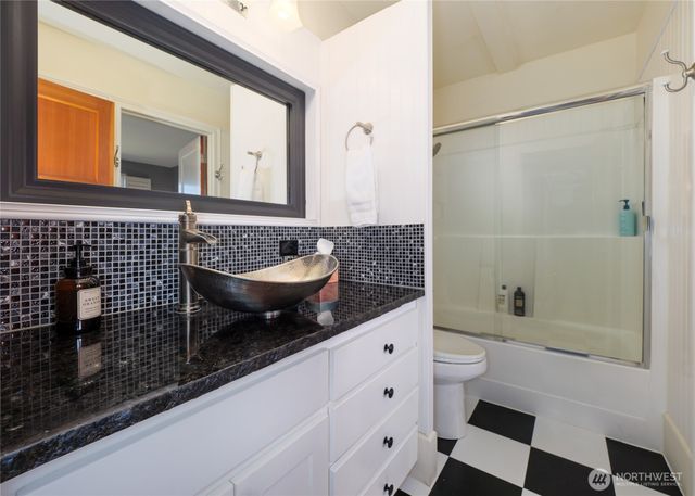 3530 W Sequim Bay Road, Sequim, WA 98382