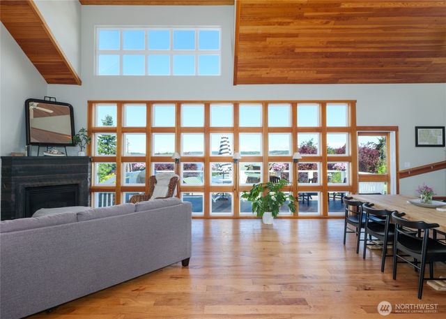 3530 W Sequim Bay Road, Sequim, WA 98382