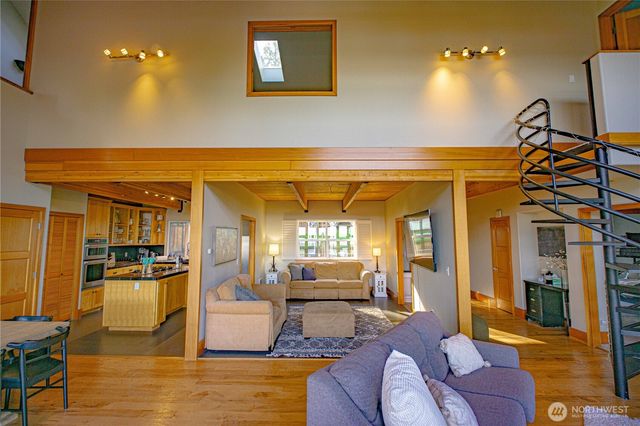 3530 W Sequim Bay Road, Sequim, WA 98382