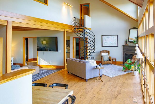 3530 W Sequim Bay Road, Sequim, WA 98382