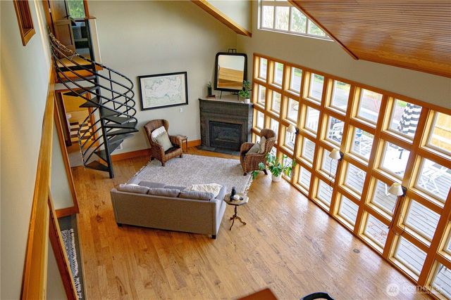 3530 W Sequim Bay Road, Sequim, WA 98382