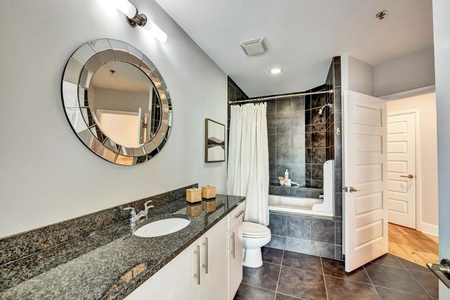 1080 Peachtree NE Street 1701, Atlanta, GA 30309