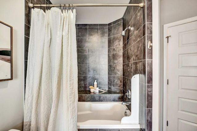 1080 Peachtree NE Street 1701, Atlanta, GA 30309