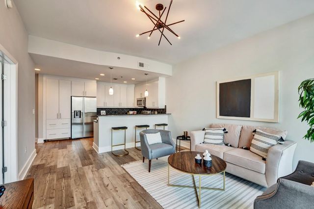 1080 Peachtree NE Street 1701, Atlanta, GA 30309