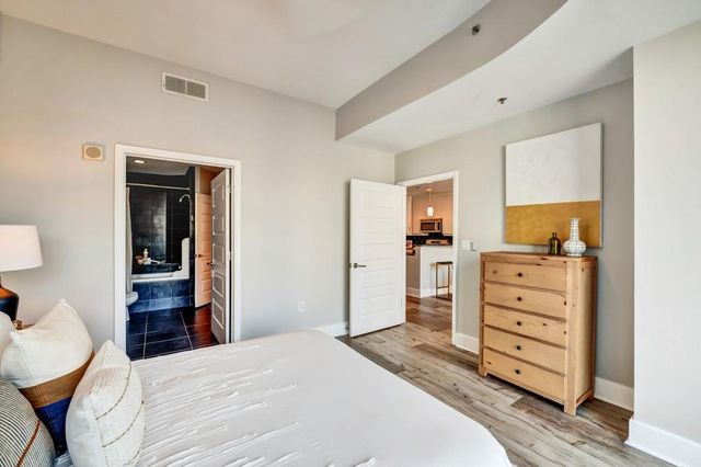 1080 Peachtree NE Street 1701, Atlanta, GA 30309