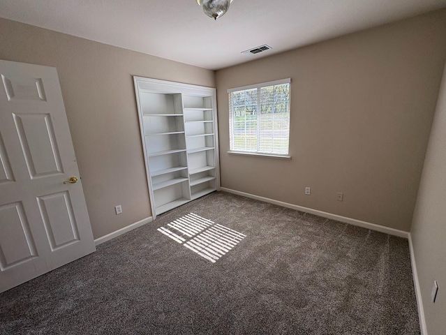 11919 Brooke Crest Dr, Auburn, CA 95602