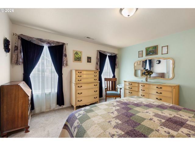 628 STONE VIEW Way, Kalama, WA 98625