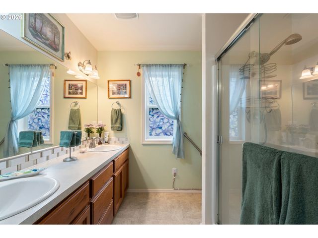 628 STONE VIEW Way, Kalama, WA 98625
