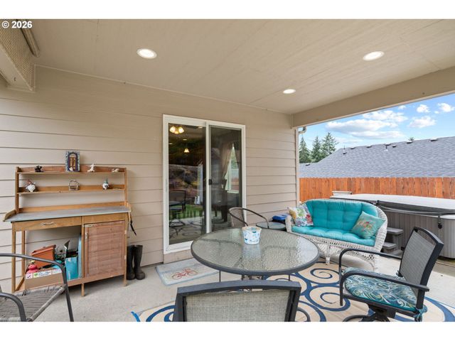 628 STONE VIEW Way, Kalama, WA 98625