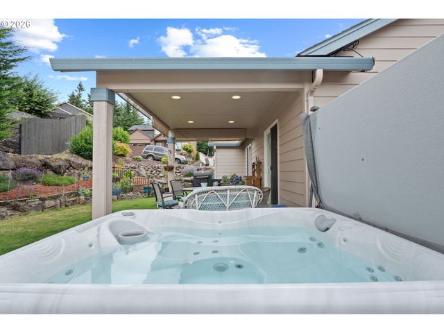 628 STONE VIEW Way, Kalama, WA 98625