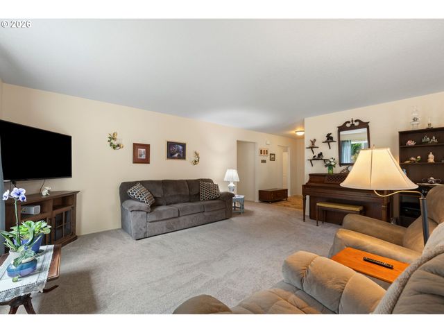 628 STONE VIEW Way, Kalama, WA 98625