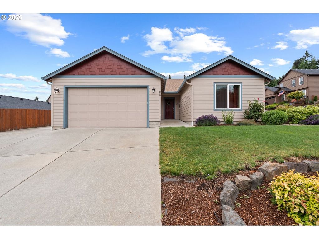 628 STONE VIEW Way, Kalama, WA 98625