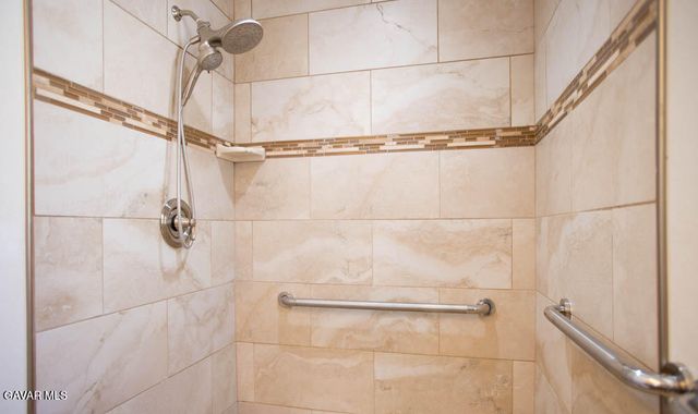 1015 W Avenue J7, Lancaster, CA 93534