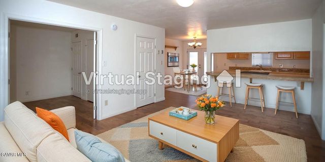 1015 W Avenue J7, Lancaster, CA 93534