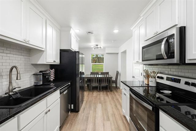 2912 Willow Creek Drive, Norman, OK 73071