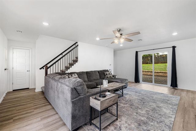 2912 Willow Creek Drive, Norman, OK 73071