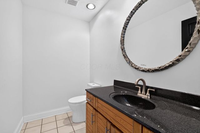 206 Baranof W, Westerville, OH 43081