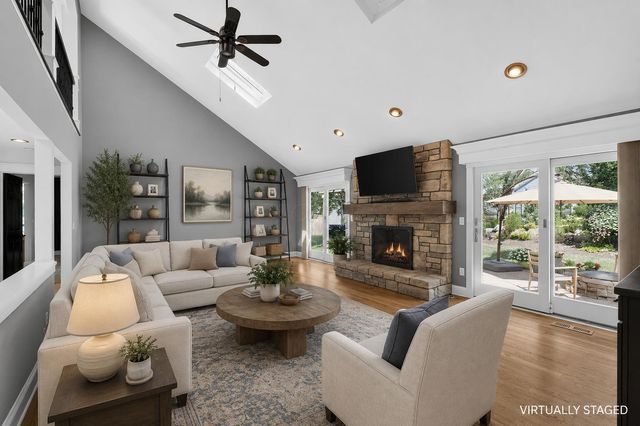 206 Baranof W, Westerville, OH 43081