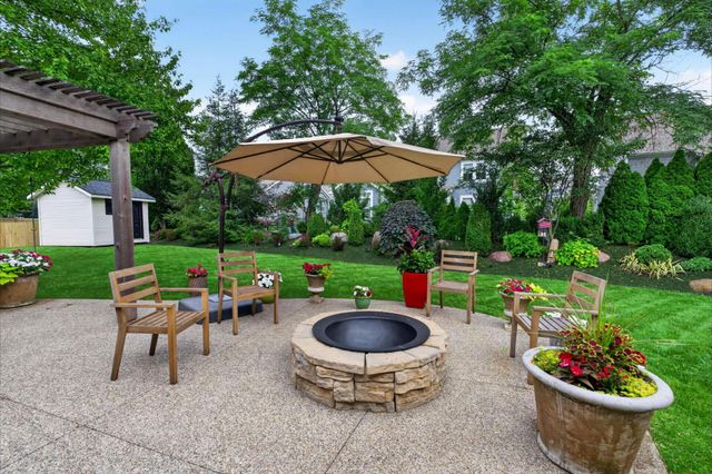 206 Baranof W, Westerville, OH 43081