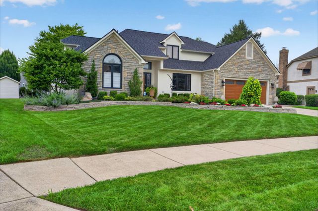 206 Baranof W, Westerville, OH 43081