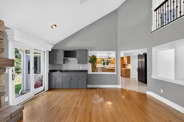 206 Baranof W, Westerville, OH 43081