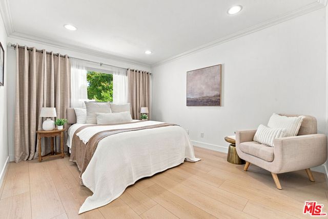 5243 Yarmouth Avenue 31, Encino, CA 91316
